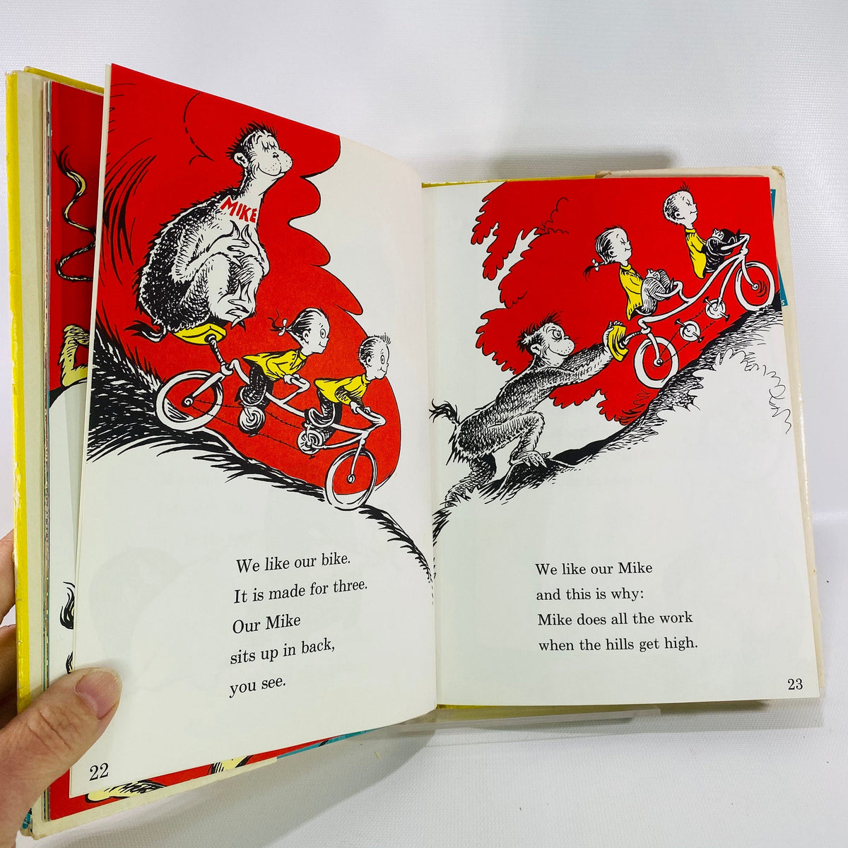 One Fish Two Fish Red Fish Blue Fish by Dr. Seuss 1960 Random HouseVintage Book