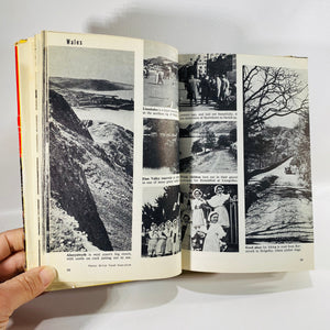Around the World in 2,000 Pictures by A.Milton Runyon 1959