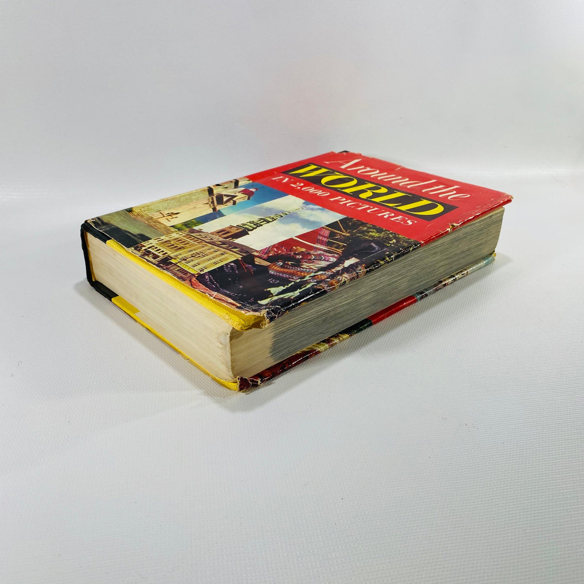 Around the World in 2,000 Pictures by A.Milton Runyon 1959