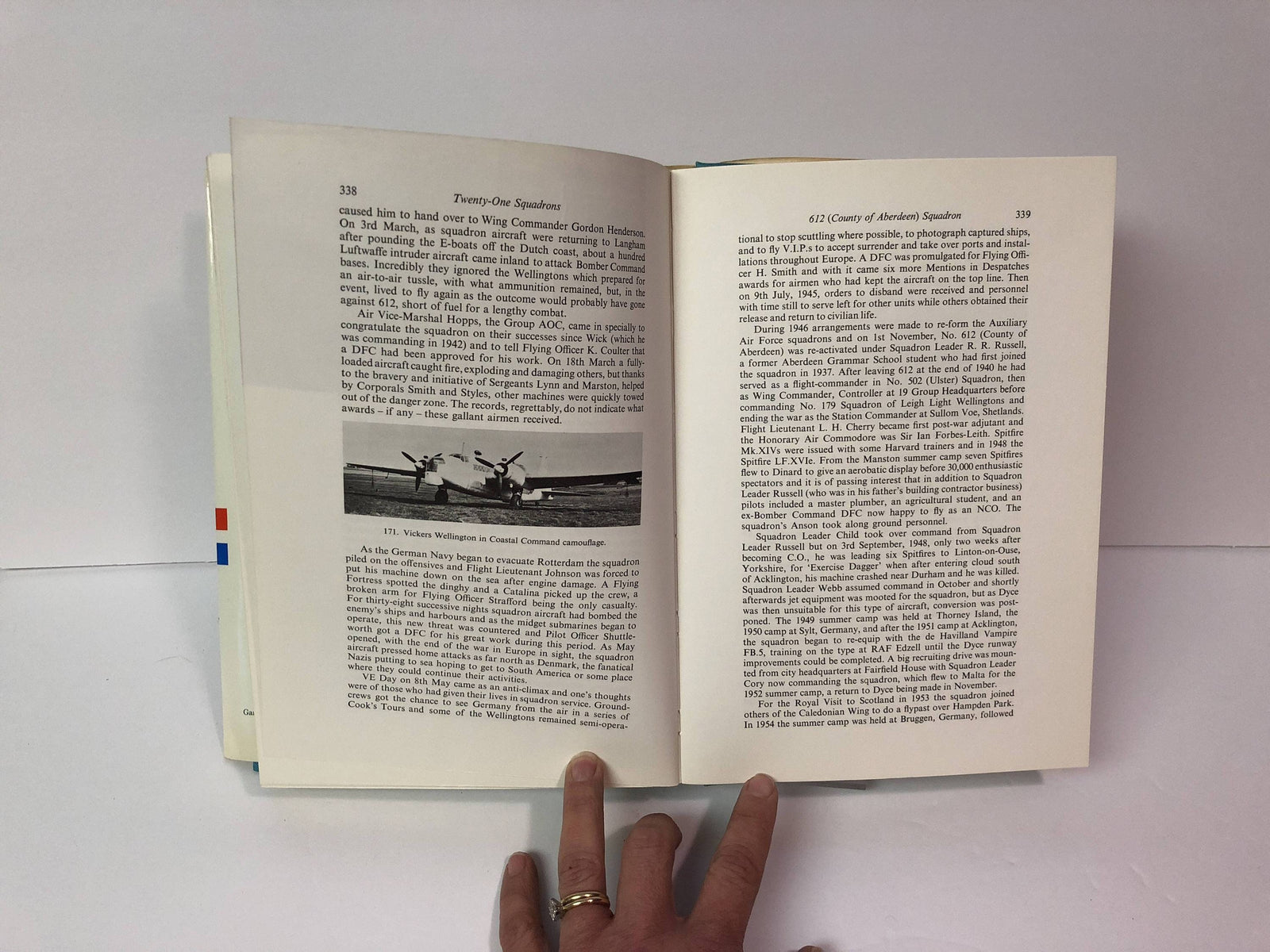 Twenty One Squadrons The Royal History of  Royal Aux. Air Force 1925-1957 By Leslie Hunt 1972 Vintage Book