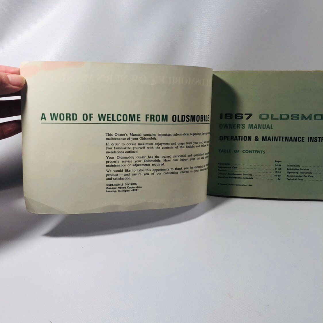 Vintage Oldsmobile 1967 Car Owners Manual for The Delta 88 Custom, Delmont 88, Oldsmobile A Division of General Motors of Lansing Michigan