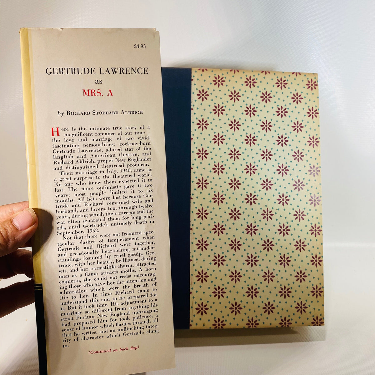 Jacket flap priced $4.95 beside the patterned boards, Gertrude Lawrence as Mrs. A 1954
