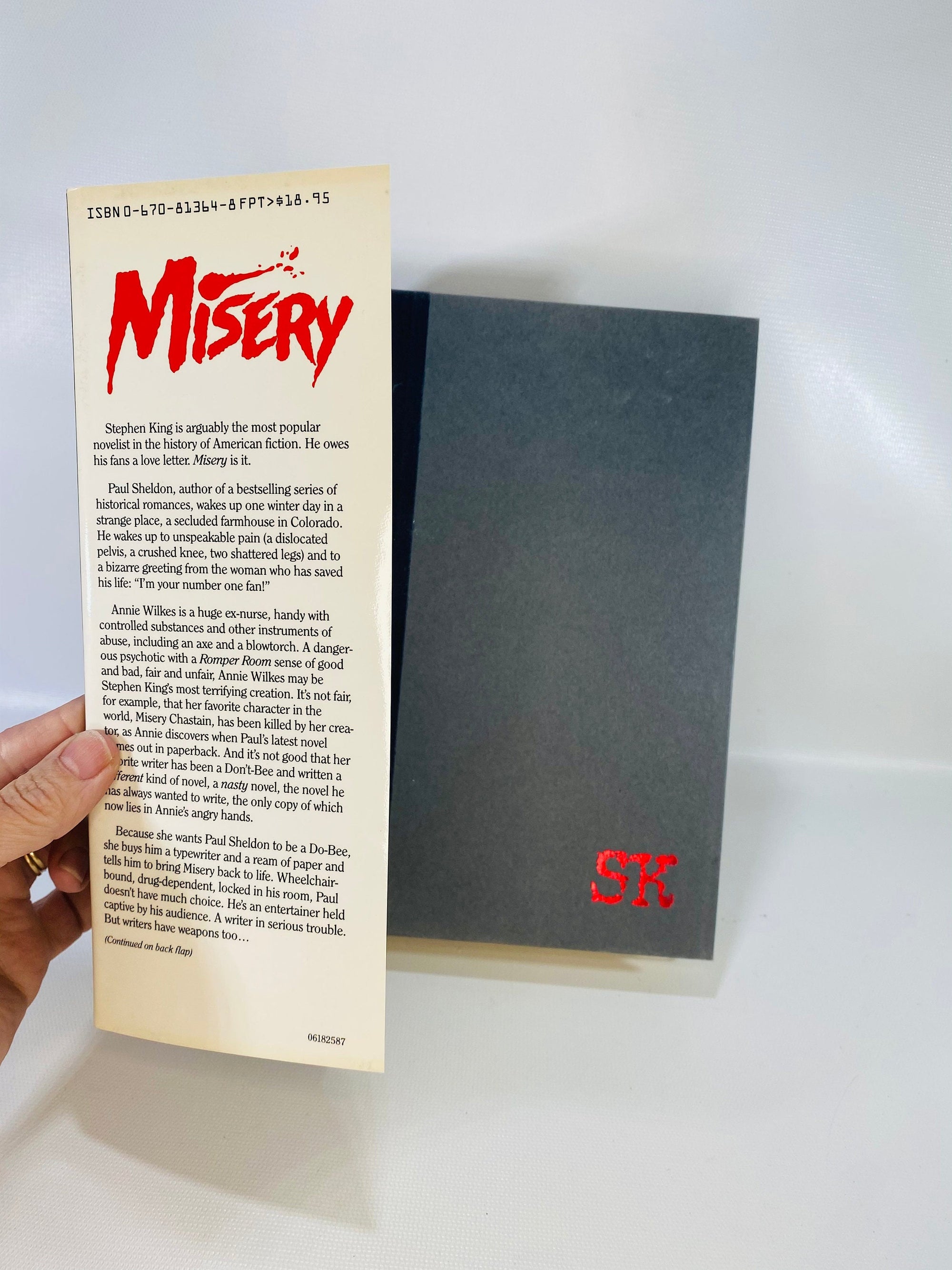 Misery by Stephen King 1987 Viking Vintage Book