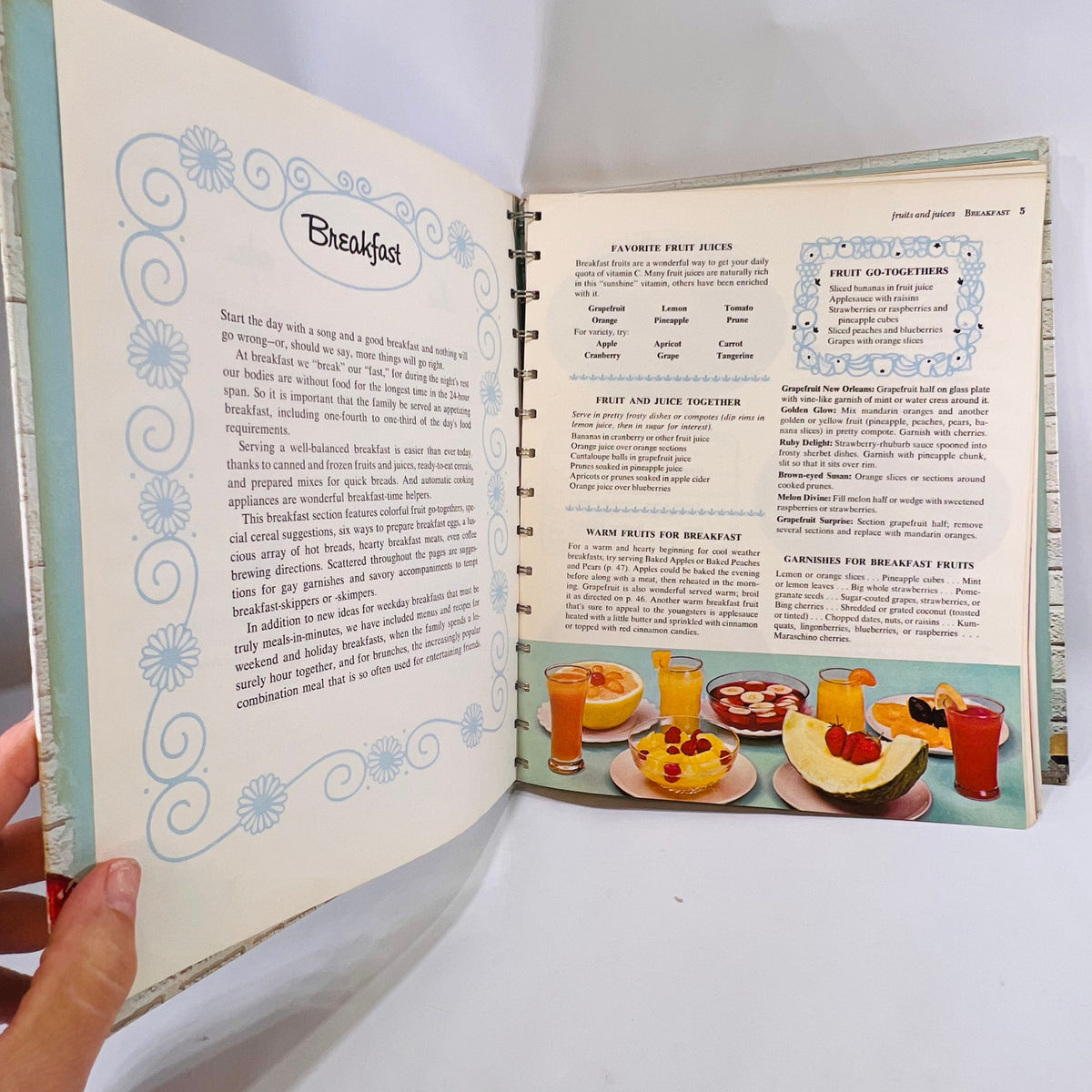 Betty Crocker's New Good and Easy Cookbook 1962 General Mills Inc Vintage Cookbook