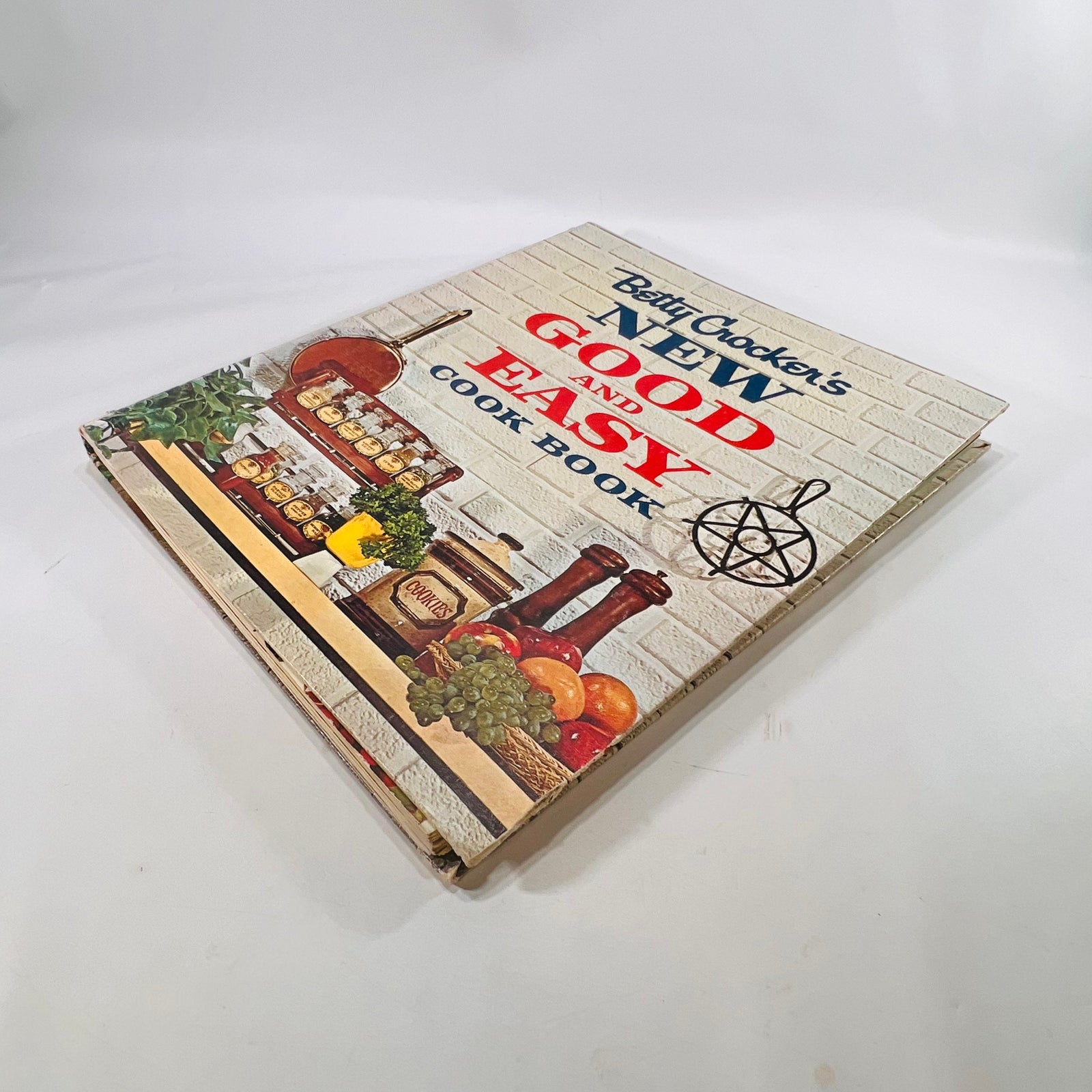 Betty Crocker's New Good and Easy Cookbook 1962 General Mills Inc Vintage Cookbook