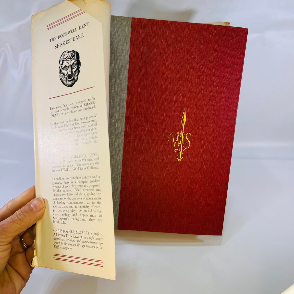 The Complete Works of Shakespeare 40 illustrations by Rockwell Kent 1936 with a Synopsis  Play & Temple Notes Doubleday Company Vintage Book