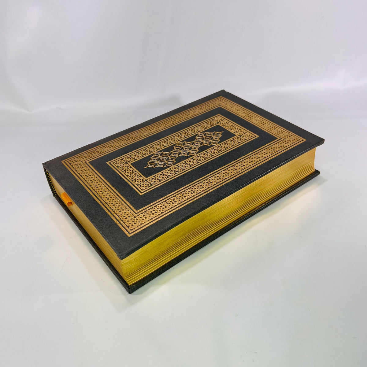 The Confessions of Jean-Jacques Rousseau intro by A. Glover 1980 Vintage Classic Easton Press Collectable Leather Bound Book Gold Gilt Pages