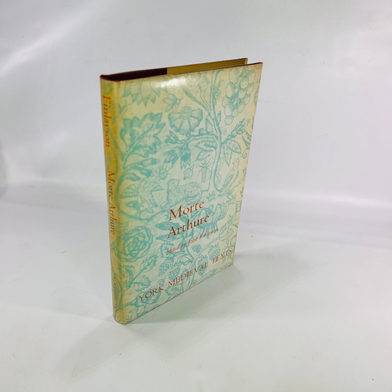 Morte Arthure edited by John Finlayson York Midieval Texts 1971 Northwestern University Press Vintage Poetry Book of Arthurian Literature i