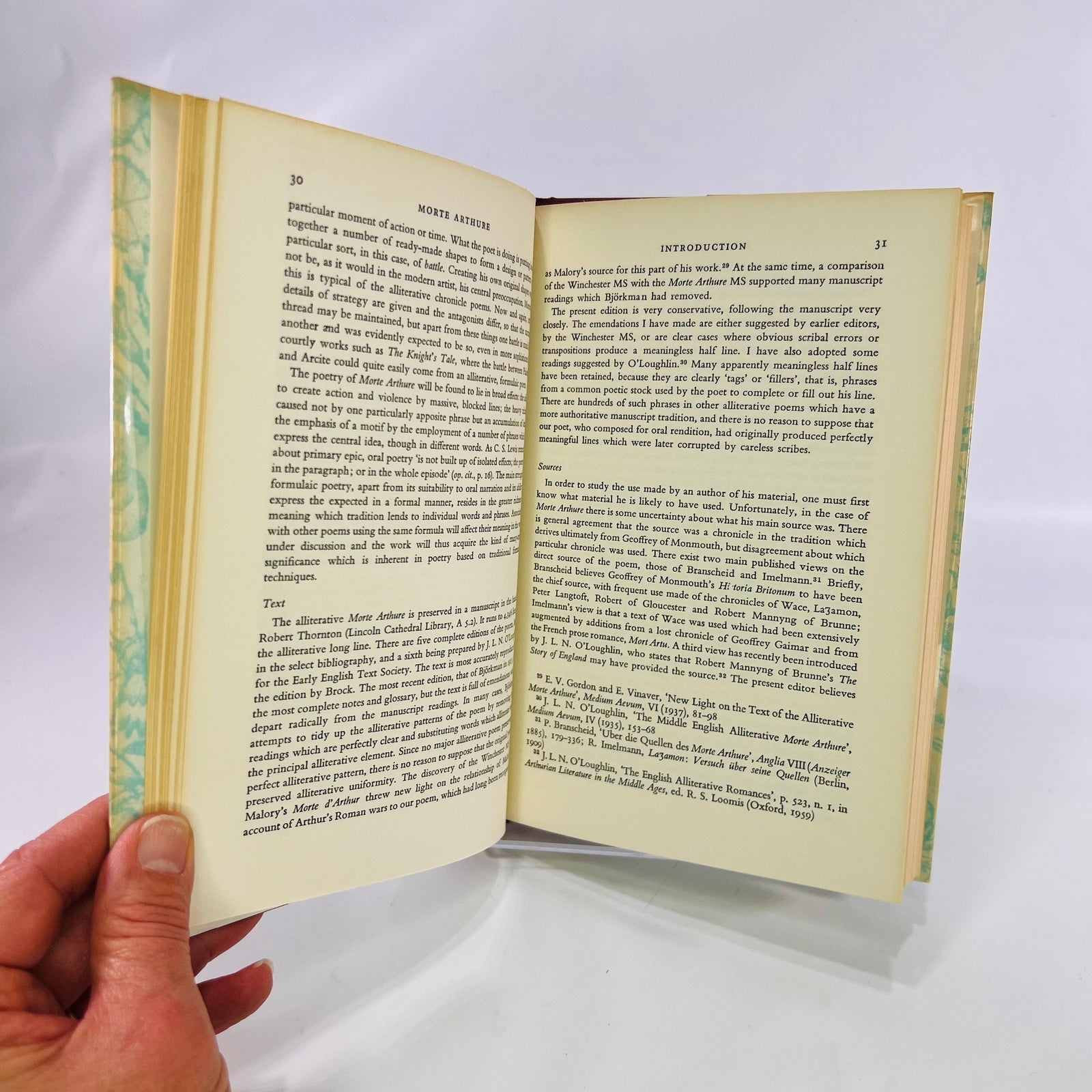 Morte Arthure edited by John Finlayson York Midieval Texts 1971 Northwestern University Press Vintage Poetry Book of Arthurian Literature i