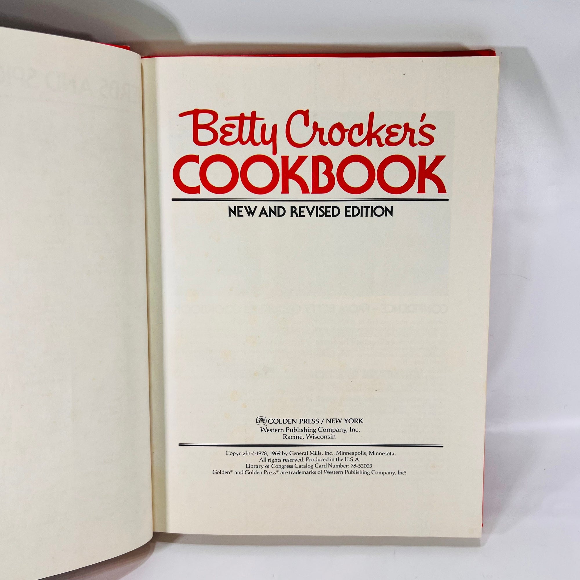 Betty Crocker Cookbook New and Revised Edition including Microwave 1978 Golden Vintage Recipes Collectable Cooking